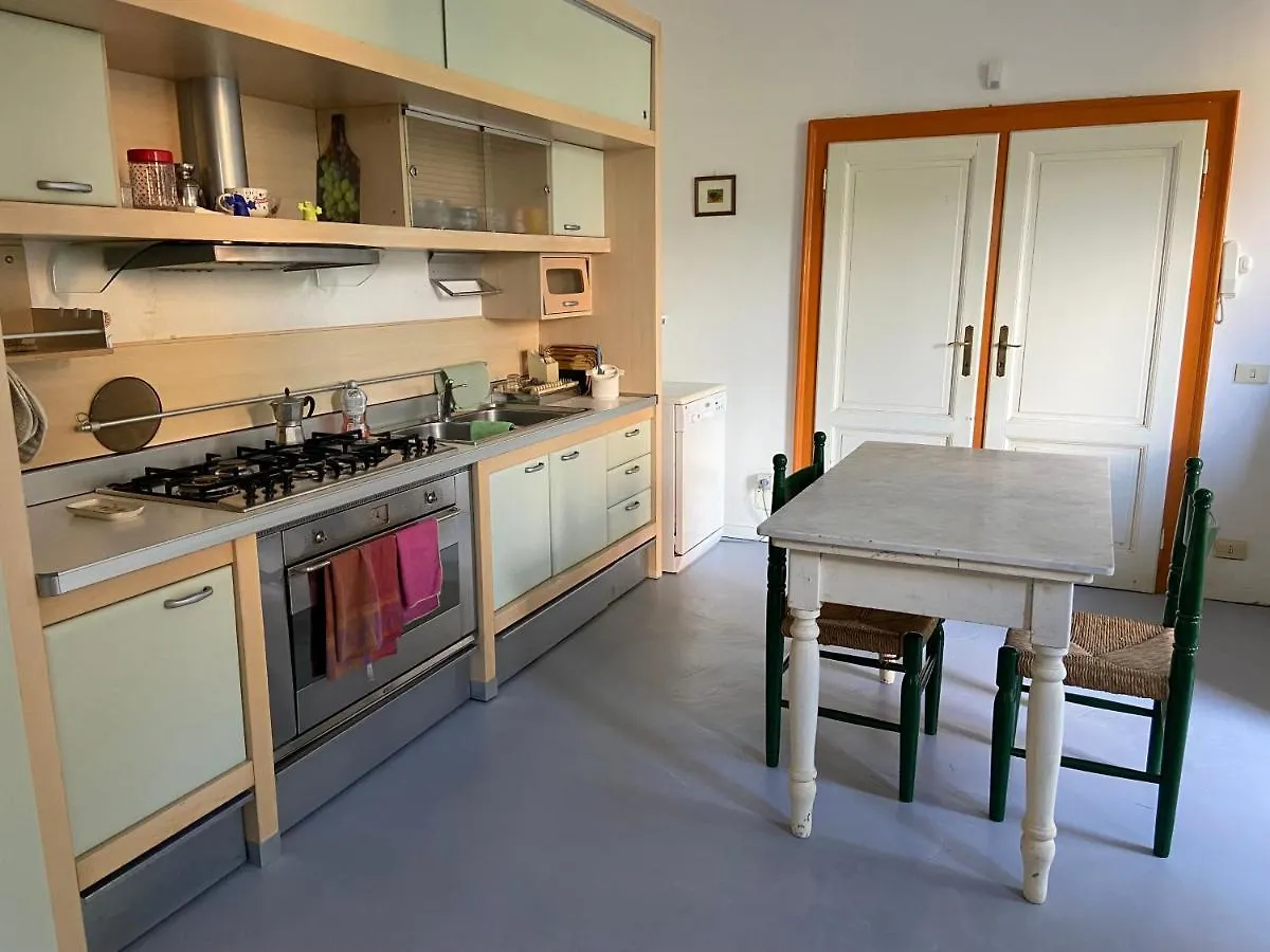 Villa Virginia バレーゼ イタリア