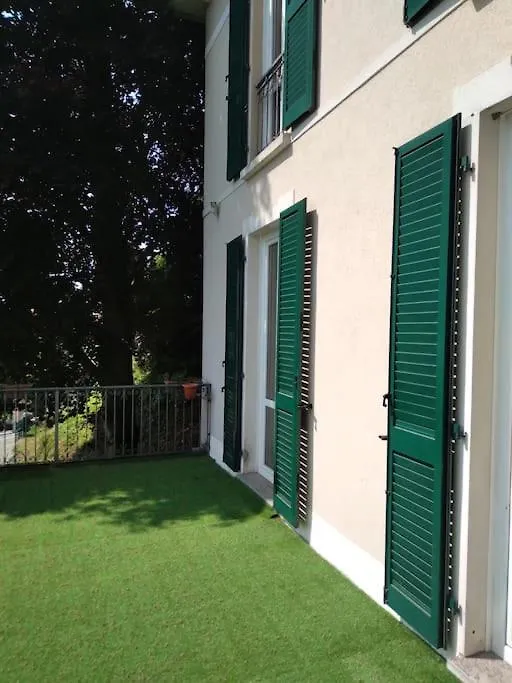 Villa Virginia Varese 0*,